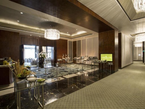 Makati Diamond Residences image 27