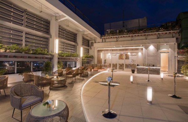 Makati Diamond Residences image 5